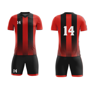 Uniformes de Fútbol Personalizados con Color y Logotipo Sublimados, 100% Poliéster, Transpirables, Antibacterianos y Ecológicos para Adultos - Product Image 2