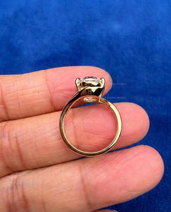 แหวนเพชร 4 กะรัต ทองคำขาว 18K เพชรเพาะเลี้ยงในห้องปฏิบัติการ แหวนหมั้นแบบโซลิแทร์สุดหรู เครื่องประดับเจ้าสาวดีไซน์โดดเด่น สง่างาม เหมาะสำหรับการขอแต่งงาน - Product Image 3