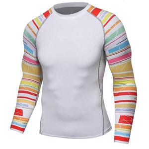 เสื้อแรชการ์ดแขนสั้นสีดำและสีแดงแบบซับลิเมชั่น และเสื้อแรชการ์ดพิมพ์ลายสำหรับเด็กสำหรับกีฬาบราซิลเลียนยิวยิตสู - Product Image 1
