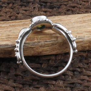 แหวนเพอริดอทดิบธรรมชาติ เงินแท้ 925 แหวนพลอยสีเขียวประจำเดือนสิงหาคม แหวนทำมือสำหรับผู้หญิง ขายส่ง - Product Image 6