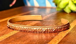 กำไลข้อมือทองแดงวินเทจแบบเปิด ดีไซน์ลายดอกไม้ย้อนยุค - Product Image 2