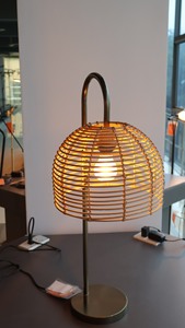 Lámpara de Mesa de Ratán Hecha a Mano con Marco Metálico, Bombilla E27, Lámpara de Escritorio Tejida Natural, Decoración Acogedora para el Hogar, Iluminación, Fábrica OEM ODM - Product Image 6