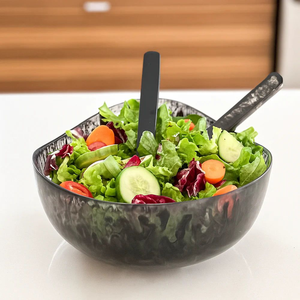 Bol à salade et à fruits en résine écologique fait main avec texture Aqua Swirl, design traditionnel pour les fêtes - Product Image 1