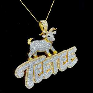 จี้รูปแพะสไตล์ฮิปฮอปแบบสั่งทำได้ 2 ชั้น ชุบสองชั้น ประดับเพชร จี้ตัวอักษรสองสี จี้เงินแท้ 925 - Product Image 1