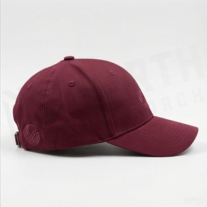 Gorra de Béisbol Borgoña de 6 Paneles con Logotipo Bordado en el Panel Frontal, Ajustable, Unisex, Estilo Casual - Product Image 3