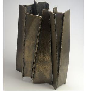 Jarrón de Metal de Latón de Diseño |   Florero Decorativo de Lujo para Mesa, Decoración del Hogar - Product Image 3