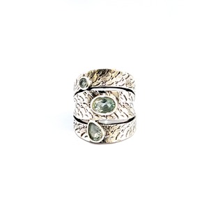 Bague de mode en topaze bleue 11,2 grammes - Product Image 1