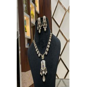 Conjunto de Collar y Aretes Clásicos de Moissanita Chapados en Oro de Aleación de Primera Calidad, Regalo para Mujer para Aniversario, Boda o Fiesta - Product Image 1