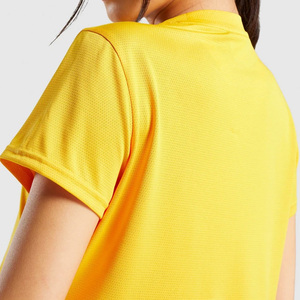 เสื้อยืดผู้หญิงลำลองจากโรงงาน OEM เสื้อยืดสตรีทแวร์ทันสมัยทรงหลวมใส่สบายแฟชั่นแขนสั้น - Product Image 4