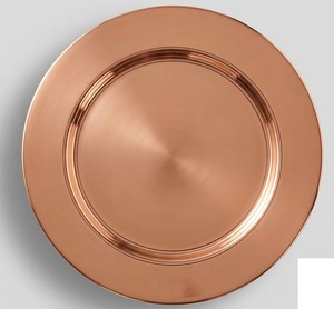 Assiette de présentation élégante en métal avec finition haut de gamme pour réceptions de mariage, dîners et décorations d'événements - Product Image 1