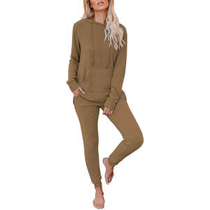 Conjunto Deportivo de 2 Piezas para Mujer con Logotipo Personalizado, Traje de Entrenamiento de Poliéster Power Flex, Ropa Deportiva para Yoga, Fitness y Ejercicio - Product Image 1