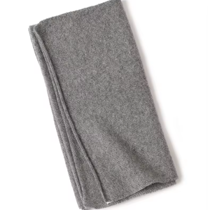 Bufanda de punto para mujer, chal largo y cálido para invierno, bufanda clásica teñida de color liso - Product Image 5