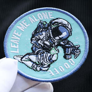 Parche Bordado 3D Personalizado al por Mayor, para Coser o Planchar, de Tela Tejida, para Ropa - Product Image 4