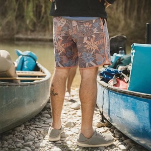 Shorts de bain pour hommes à motifs floraux tropicaux, séchage rapide, pour la plage et le surf, personnalisables OEM, vente en gros de maillots de bain - Product Image 2