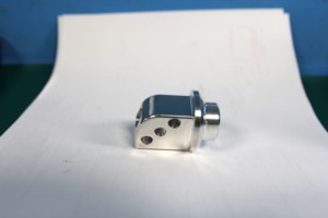 Service d'usinage CNC de précision au Vietnam, pièces métalliques personnalisées de haute qualité, matériaux certifiés, aluminium - Product Image 2