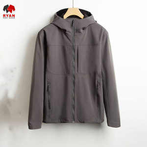 เสื้อแจ็คเก็ตซอฟต์เชลล์ผู้ชายแบบกันน้ำ ระบายอากาศได้ดี ผ้าถักย้อมสีพื้น พร้อมบริการสกรีนโลโก้ด้านหน้าตามสั่ง ขายส่งแบบ OEM - Product Image 3