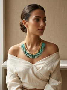 Collier Statement Bohème Fait Main en Turquoise Naturelle avec Perles Pointues, Plaqué Or, Laiton et Pierres, Bijou Unisexe pour Fête, Style Indien - Product Image 4