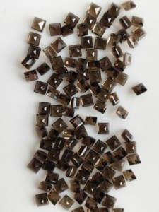 Cuarzo Ahumado Natural de 5MM, Corte Cuadrado Escalonado, Gema Suelta de la Mejor Calidad para Joyería y Fabricación de Collares - Product Image 4