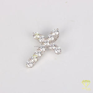 จี้สร้อยคอรูปกางเขนคริสเตียนสุดหรู ประดับเพชรเคลือบทอง - Product Image 6