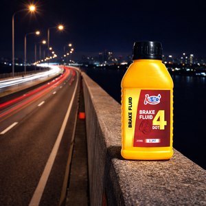 Líquido de Frenos Hidráulico Amarillo K-int DOT4, Botella de 250 ml, Fórmula Sintética de Alto Rendimiento para Autos y Vehículos Comerciales, 2 Años - Product Image 1