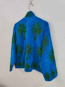 Chaqueta Corta de Terciopelo Bordada a Mano con Ojo Turco, Reversible y Ecológica, Estilo Bohemio Hippie Vintage - Product Image 5