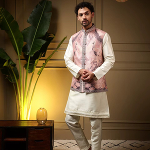 Elegante Conjunto Festivo para Hombre: Kurta y Pantalón con Chaqueta Koti de Jacquard de Diseño - Product Image 1
