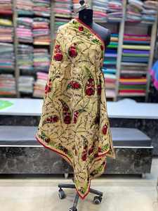 Magnifique dupatta Phulkari brodé à la main pour femmes, vêtements, broderie florale colorée, écharpe décontractée en georgette - Product Image 3