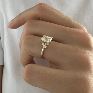 Anillo de Compromiso y Boda de Lujo con Diamante Cultivado en Laboratorio de Corte Ovalado de 1.70 Quilates, Oro Amarillo de 14k, Certificado IGI, 3 Gramos, Tendencia IcedJewelz - Product Image 6