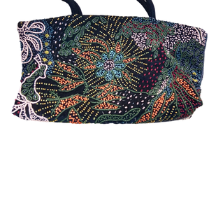 Sac à bandoulière pour femme en coton perlé fait main, le plus vendu, idéal pour les soirées, les mariages et les collections cadeaux, disponible à la vente - Product Image 1