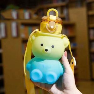 800ml Large-Capacity Heat-Resistant Water Cup <b>Cute</b> <b>Bear</b> Design Children's Straw Water Bottle - Product Image 3