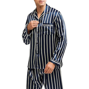Ensemble de pyjama d'été pour homme, doux au toucher, à manches courtes, col rond, short à taille élastique, respirant et léger, pour la maison - Product Image 5
