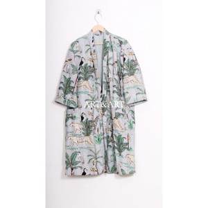 Kimono indien en coton fait main Kantha pour femmes et hommes, vêtements de plage élégants, peignoir de style japonais, design floral d'été, séchage rapide - Product Image 5