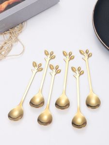 Service de couverts inspiré des récoltes champêtres pour des tables généreuses, des réceptions abondantes et des repas sains - Product Image 6