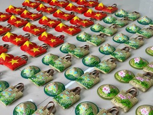 Vietnam Hand Painted <b>Mini</b> Conical Hat Straw Keychain Set Natural Sedge Grass Woven <b>Keyring</b> Cultural Tourist Gift - Macy - Product Image 4