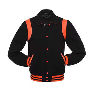 Chaqueta estilo universitario negra y naranja para hombre con detalles en contraste en los hombros, ribete acanalado a rayas, ropa urbana de moda. - Product Image 1