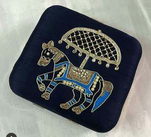 Bolso de mano de satén de lujo Lowellcraft 2021 para bodas y eventos nocturnos 2022 - Product Image 2