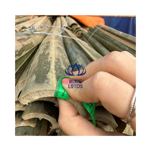 Nouvelles bâtonnets en bambou demi-tube pour panneaux décoratifs, intérieurs DIY, artisanat fait main et développement de produits sur mesure - Product Image 1