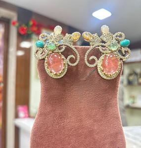 Hermosos Pendientes de Diseño Fusion con Brillo de Alta Calidad para Mujer, Ideales para un Look de Noche, para Fiestas, Colección de Moda - Product Image 3