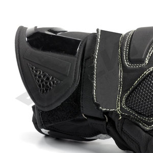 Guantes de Motociclismo Estilo Racing para Hombre con Protección Rígida en los Nudillos, Agarre Cómodo, Costuras Resistentes y Correa de Muñeca Segura - Product Image 5