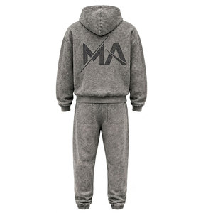 Conjunto Deportivo Unisex Gris de Algodón con Capucha, Pantalones Largos con Cordón, Ropa Casual con Logotipo de Diamantes de Imitación - Product Image 5