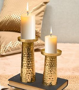 Candelabro Decorativo Clásico de Hierro, Ecológico y Hecho a Mano para Decoración Navideña y de Pascua, para Mesa y Estantes - Product Image 1