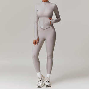 Ensemble de sport pour femme en tricot de spandex et polyester, respirant, sans couture, comprenant un crop top à col rond et un legging d'entraînement - Product Image 4