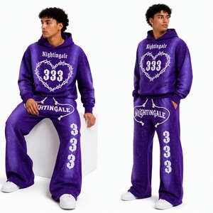 Conjunto de Sudadera con Capucha y Pantalones Deportivos para Hombre, Personalizado con Bordado Desgastado, Resistente al Viento, Transpirable, con Pedrería, Efecto Deslavado al Sol y Lavado Ácido - Product Image 5