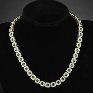 Collier en Moissanite Verte de Haute Qualité, Sertissage Halo, Bijoux de Luxe Tendance, Vente en Gros - Product Image 3