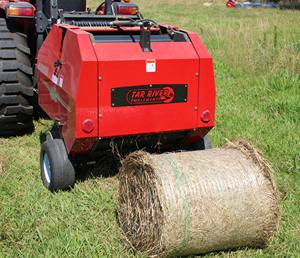 Presse à balles de foin et de paille polyvalente abordable pour tracteur, mini-presse à balles de foin, presse à balles rondes pour herbe, disponible dès maintenant en stock - Product Image 3