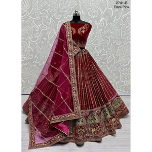 Collections de velours de vêtements de mariée indiens pour la mariée avec le travail de Zarkhan par Fabzone - Product Image 1