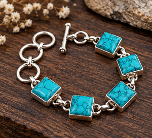 Bracelet à maillons en argent turquoise avec cabochons carrés en pierre bleue et fermoir à bascule pour la vente en gros de bijoux - Product Image 4