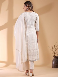 Conjunto de Kurta Anarkali, Pantalón y Dupatta Bordado Color Crema Marfil para Mujer, Elegante Traje Étnico Indio de Tres Piezas para Fiestas - Product Image 2