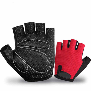 Nouveaux Gants de Musculation Ventilés pour Fitness et Cross-Training avec Soutien des Mains et Bandes de Poignet Intégrées - Product Image 1