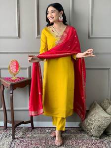 Traje de Tres Piezas de Seda Romana Premium con Bordado y Encaje Jacquard, Dupatta, Venta al por Mayor, Atuendo Étnico para Fiestas - Product Image 1